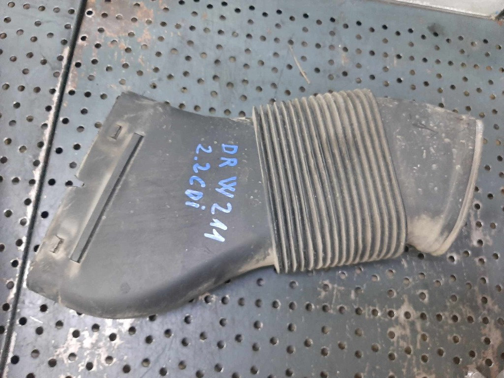 Tubulatura admisie dreapta 2.2 cdi mercedes e-class w211 euro 4 a6110940487
