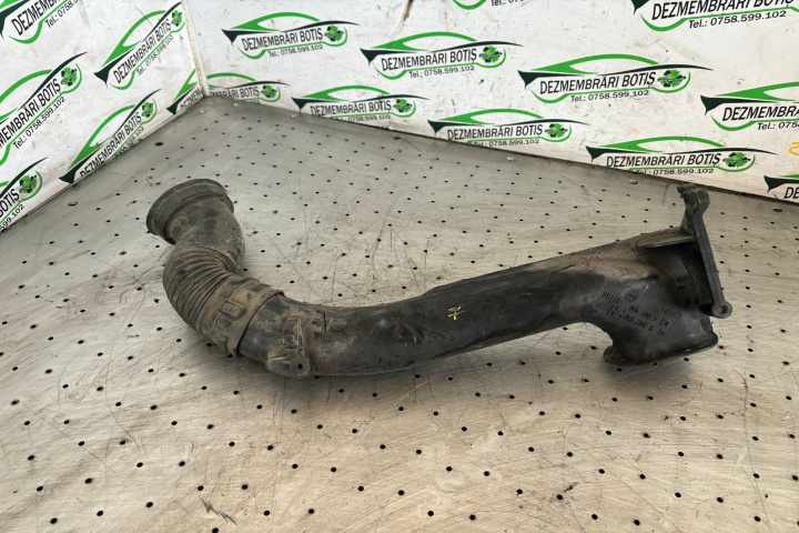 Tubulatura admisie Opel Astra G [1998 - 2009] wagon 5-usi 1.6 MT (101 hp)