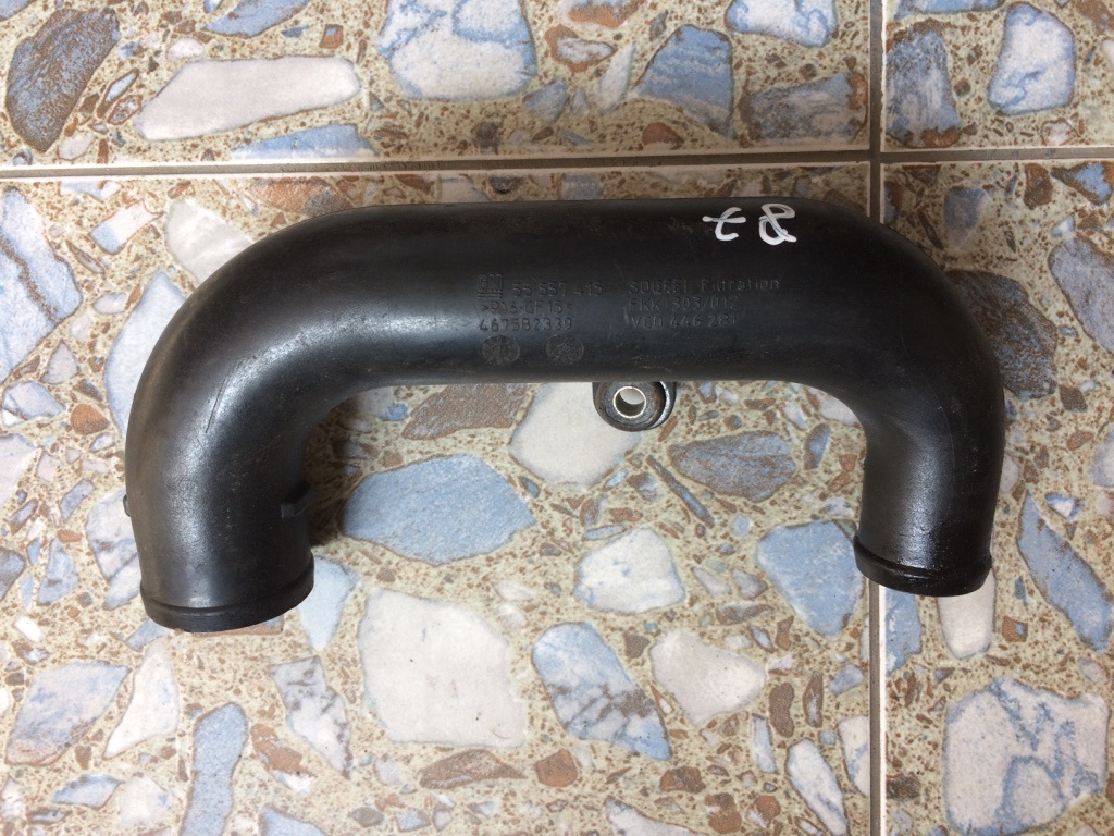 Tubulatura aer GM55557415 Opel Corsa D [2006 - 2011] Hatchback 3-usi 1.3 CDTi MT (75 hp)