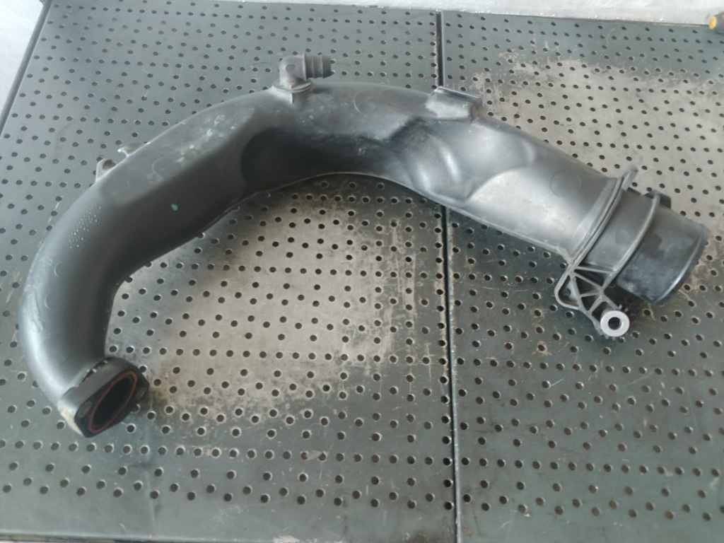 Tubulatura intercooler 1.5 dci k9k renault scenic 3 clio 4 kangoo megane 3 laguna 3 dacia duster 8200645723
