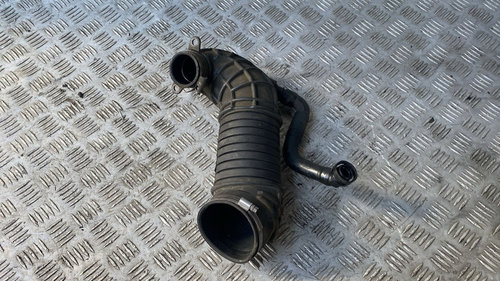 Tubulatura intercooler Audi A4 B7 2.0 TDI 140 Cp an 2006 cod 8E0129615J