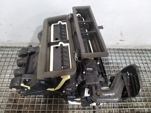 Tulumba aer bord land rover range rover evoque 2 l551 k8d219b555ae
