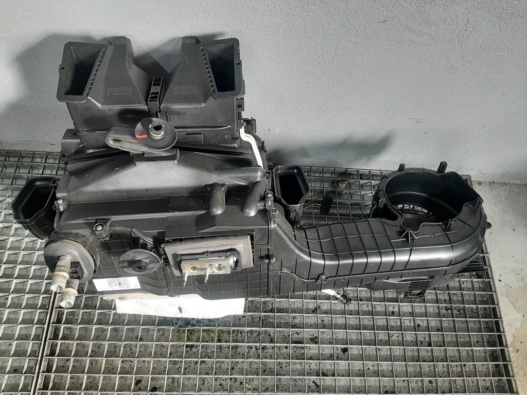 Tulumba aer clima bord peugeot 3008 1.6 hdi 9682709180
