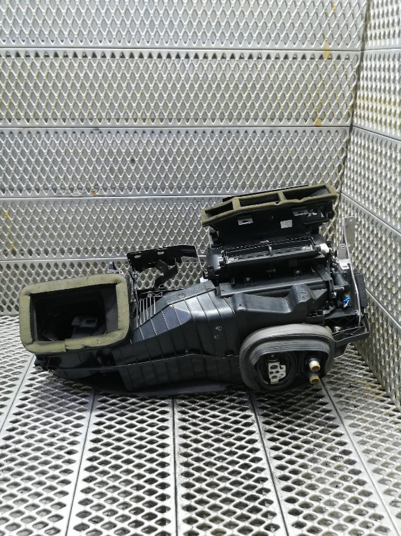 Tulumba aeroterma bord Volkswagen Passat B7