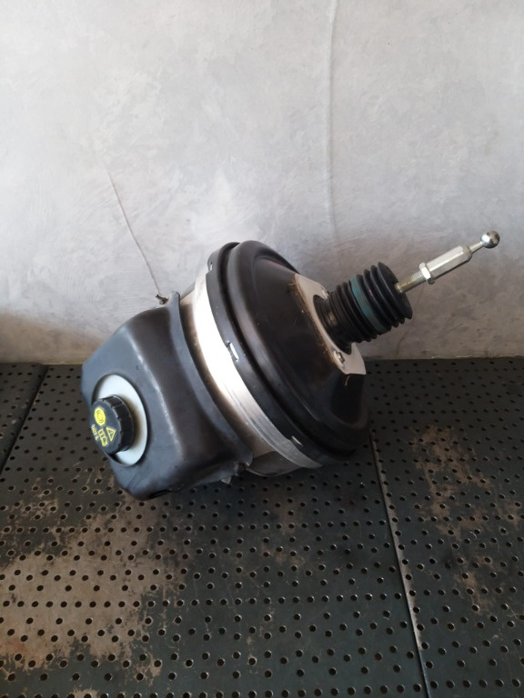 Tulumba servofrana cu pompa 2.0 tdi audi a4 b9 8w 8w0612103g