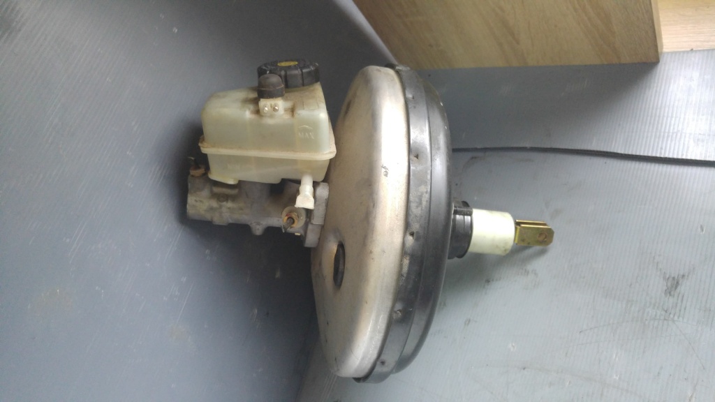 Tulumba servofrana mercedes e-class e220 w210 1993-2000 0044302930
