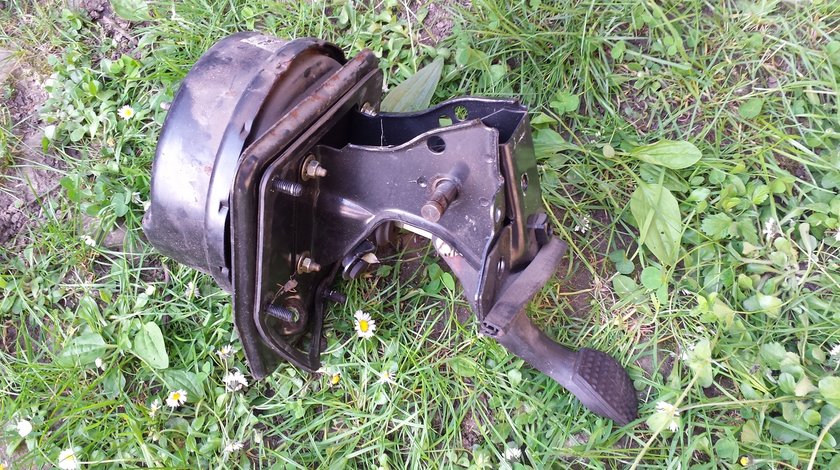 Tulumba servofrana+pedala frana dacia Solenza