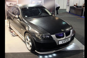 Tuning de Letonia - BMW E90 imbracat in piele de crocodil