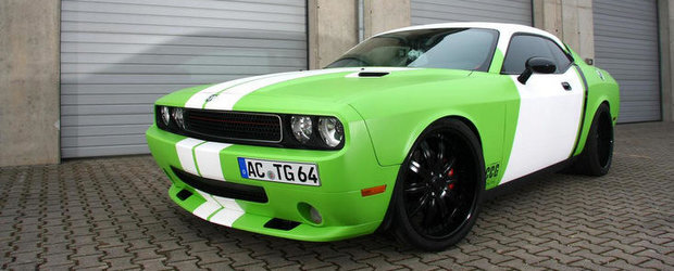 Tuning Dodge: CCG ne propune un Challenger SRT8 in doua culori, de 600 cai putere