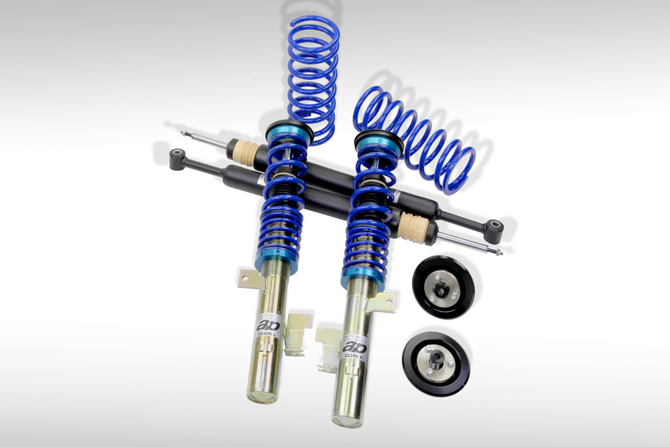 Tuning Ford: AP Coilovers lanseaza kitul de suspensii sport pentru Ford C-Max