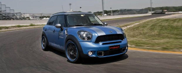 Tuning MINI: Romeo Ferraris modifica noul Countryman S