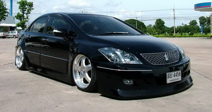 Tuning neinteles - masina fara identitate. Tu ce crezi ca este? Tuning neinteles - masina fara identitate. Tu ce crezi ca este?