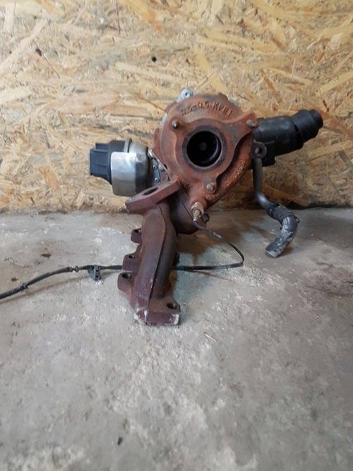 Turbina 03l145701d audi a4 b8 2.0 tdi caga 143 cai