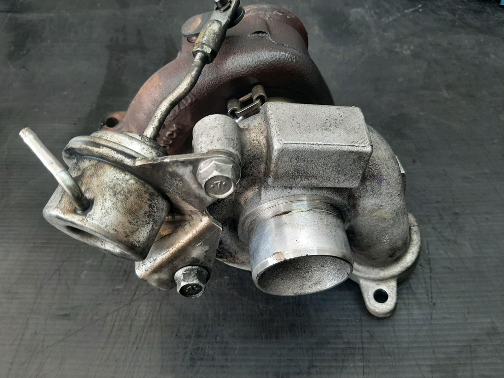 Turbina 1.6 tdci ford fiesta 5 peugeot 307 expert citroen berlingo c3 9657530580
