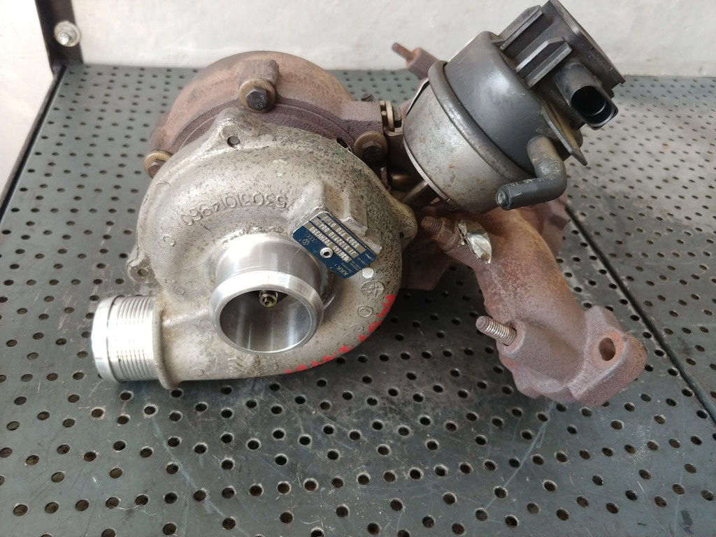 Turbina 2.0 tdi brd audi a4 b7 125 kw 170 cp 2006-2008 53039700109