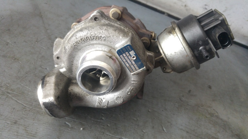 Turbina 2.0 tdi cag audi a4 b8 03l145701d