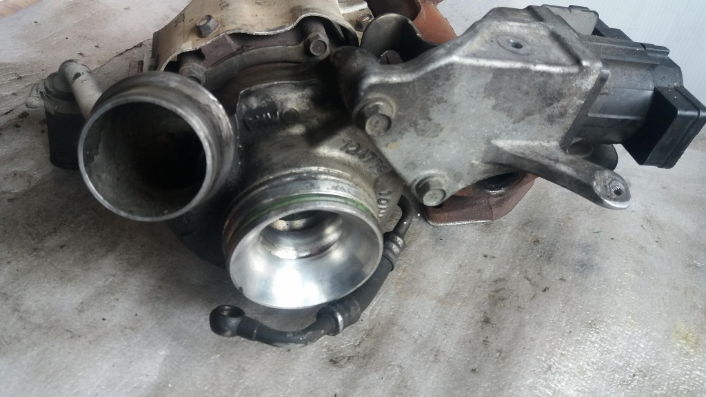 Turbina bmw seria 3 e90 2.0 tdi 177cp 2006-2011 49135-05850 4727470 defecta
