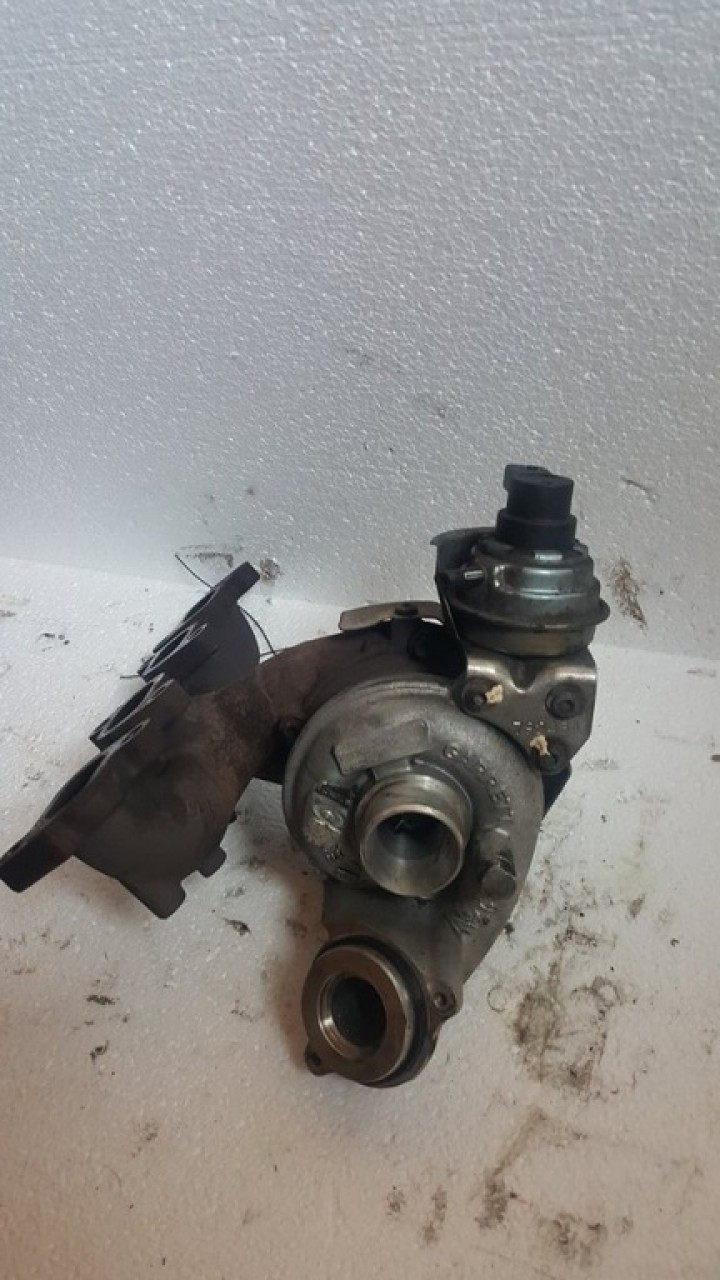 Turbina cod 03l253016t vw touran 1.6 tdi
