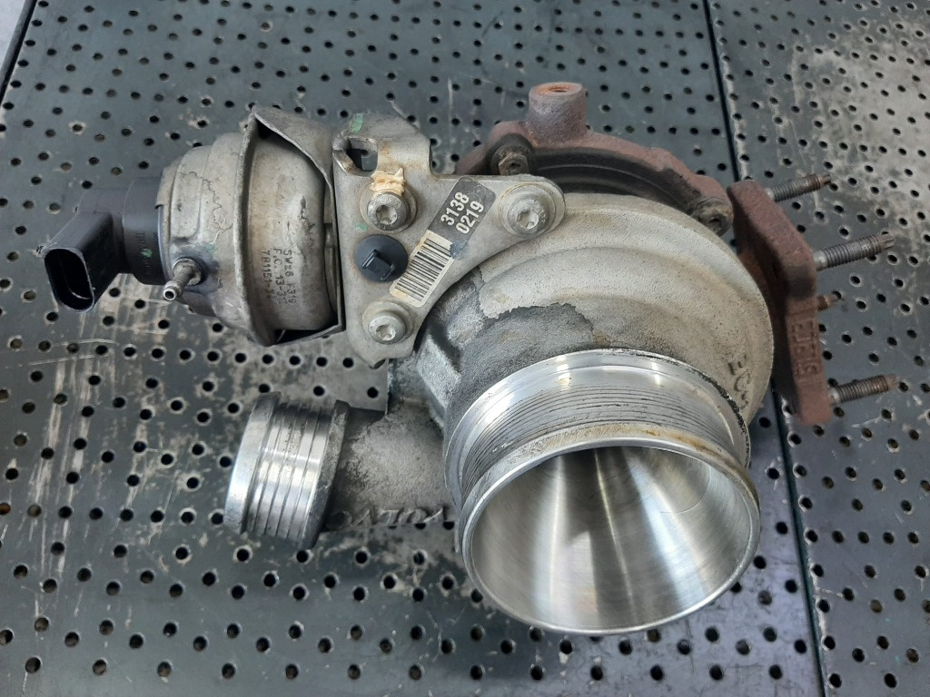Turbina d5204t7 2.0 d volvo xc60 31380219