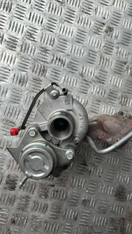 Turbina Dacia Sandero 0.9 TCE an 2015 cod 8201234380 / 144103742R