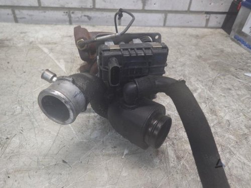 Turbina garrett cod 059145722m vw phaeton 3.0 tdi tip motor cexa 240 cai