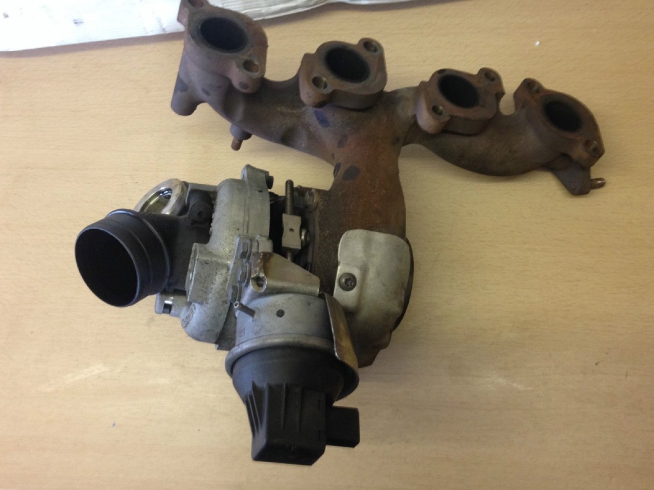 Turbina kkk audi vw passat b6 2.0 tdi cbab cod 03l253019j