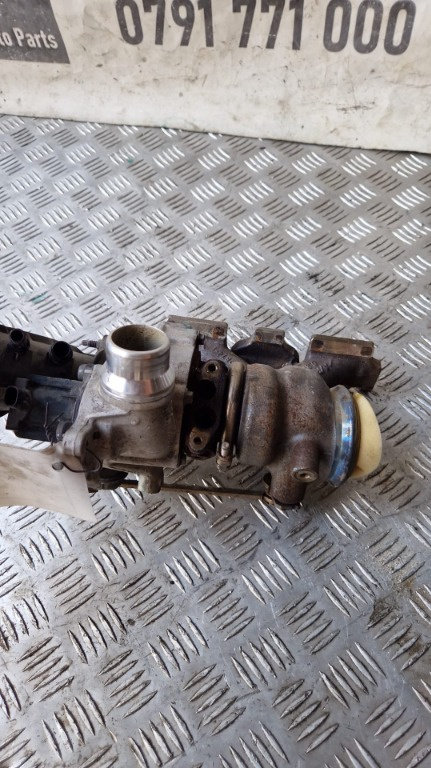 Turbina Nissan Qashqai 1.3 benzina 103 Kw / 140 Cp cod motor HR13 cod 144106434R