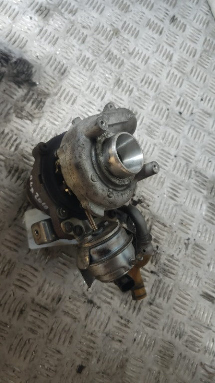 Turbina Peugeot 308 1.6 HDI combi cod motor 9HD 114 cp / 84 KW transmisie automata,an 2014 cod 96861...
