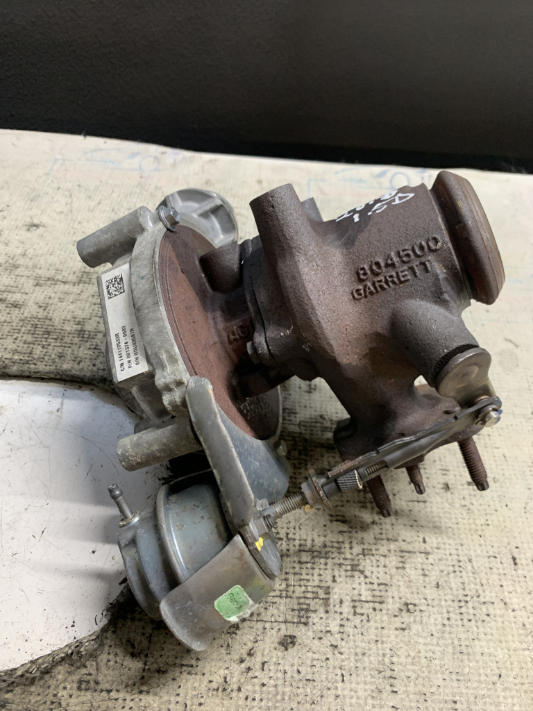 Turbina Renault Clio 4 1.5 Motorina 2015, 144117533R
