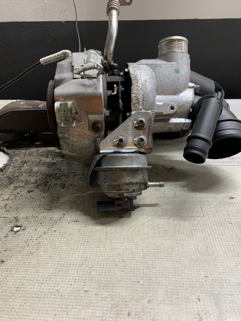 Turbina Skoda Octavia 3 1.6 Motorina 2014, 04L253016H