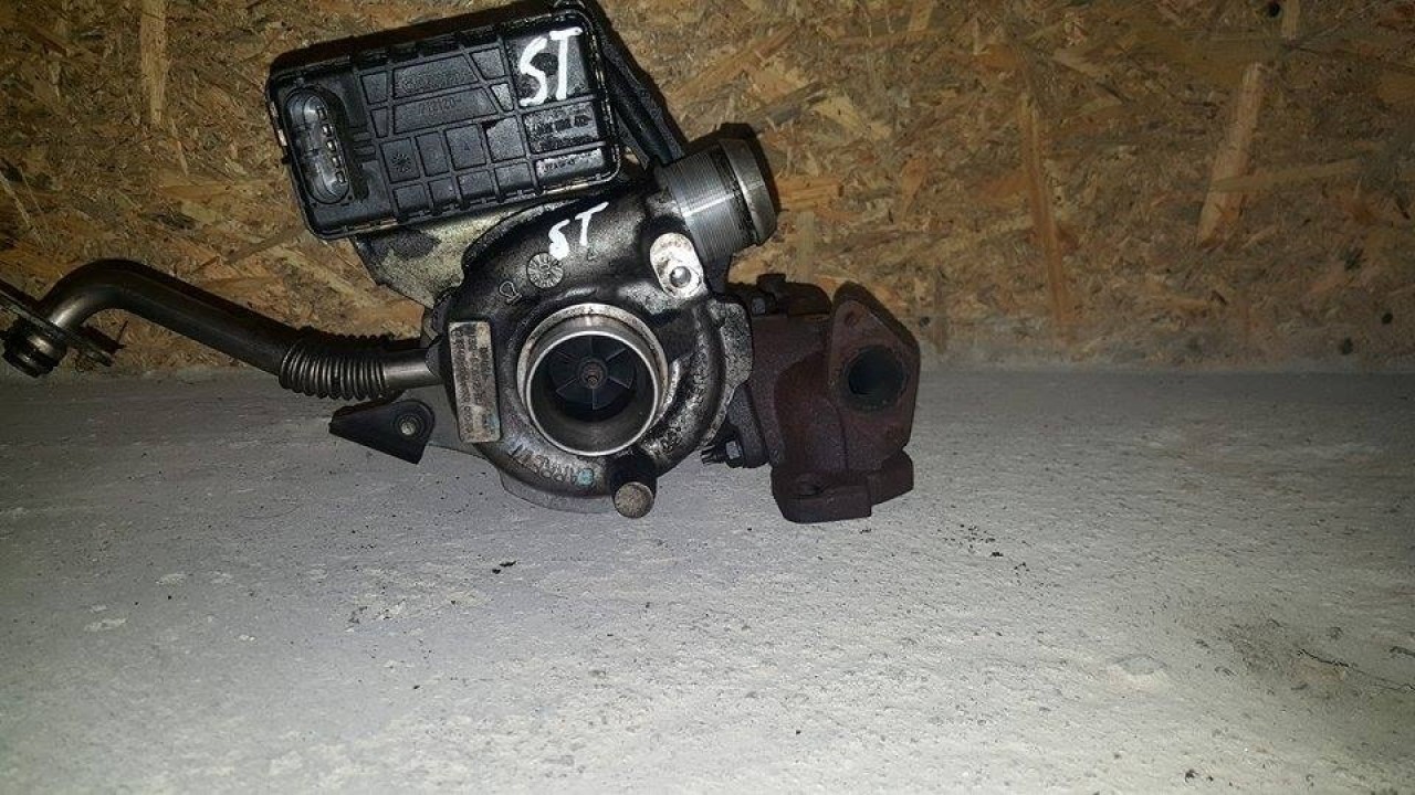 Turbina stanga cod 4u3q-6k682-bj citroen c5 III 2.7 hdi bi-turbo 204 cai