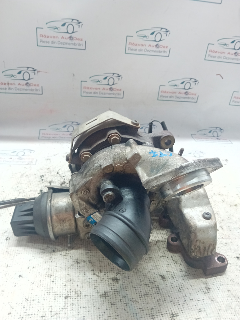 Turbina Volkswagen Passat B7 2.0 2013, 03L253056G