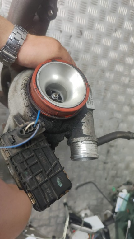 Turbina Volvo s80 D5244T5 D5244T10 D5244T14 D5244T19 an 2011 cod 31219857