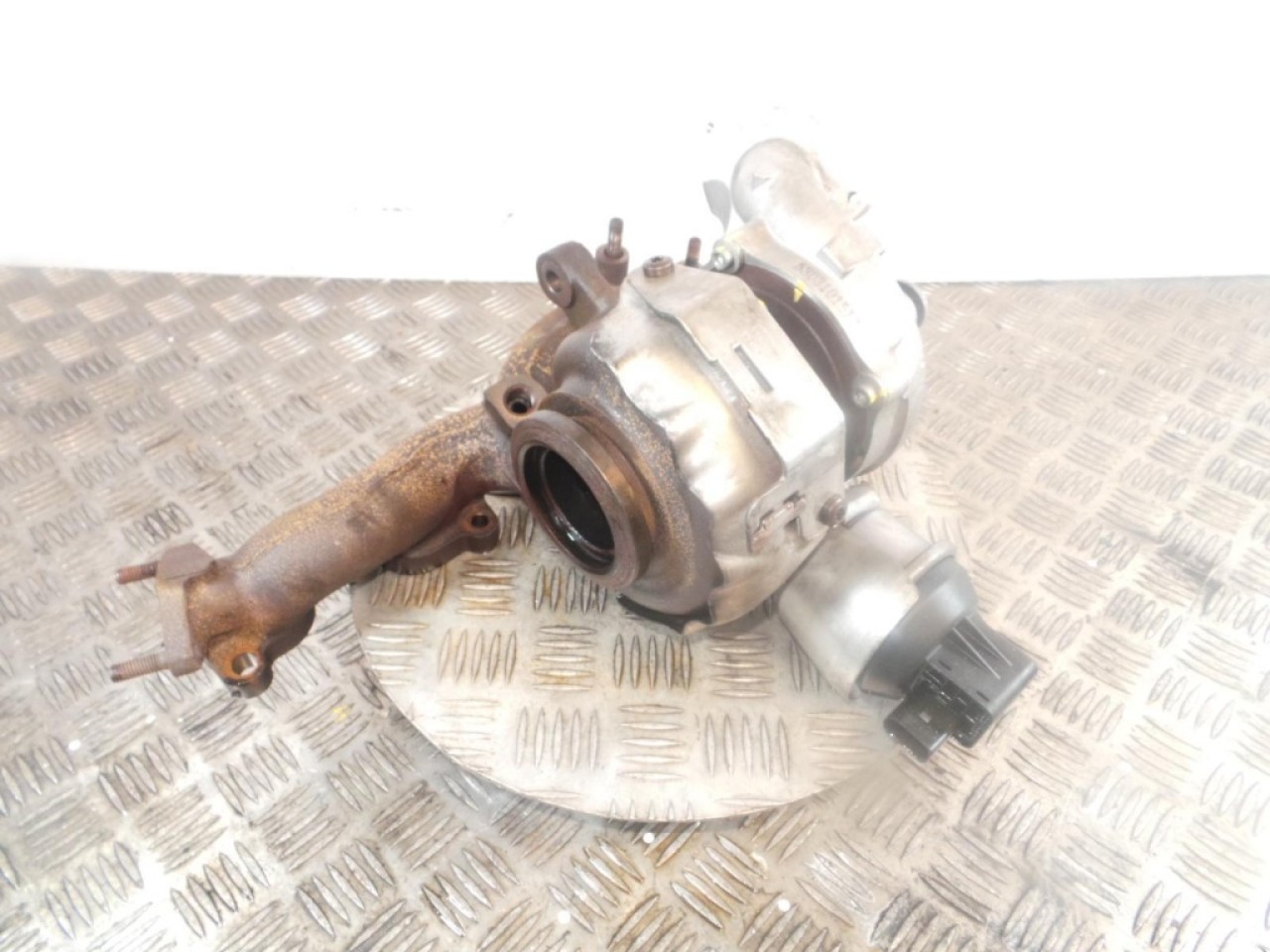 Turbina vw passat b6 2.0 tdi cbbb 170 cai cod 03l253056c