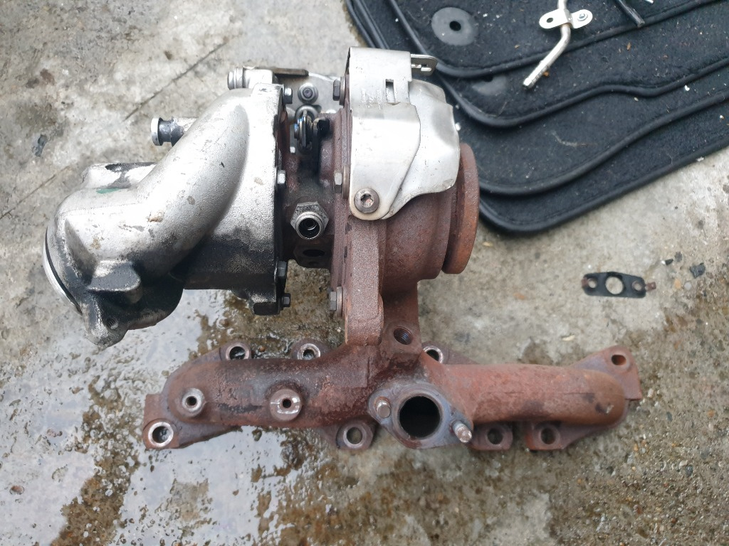 Turbina Vw Passat B7 2.0TDI 170CP Euro 5 CFGB 03L253010F