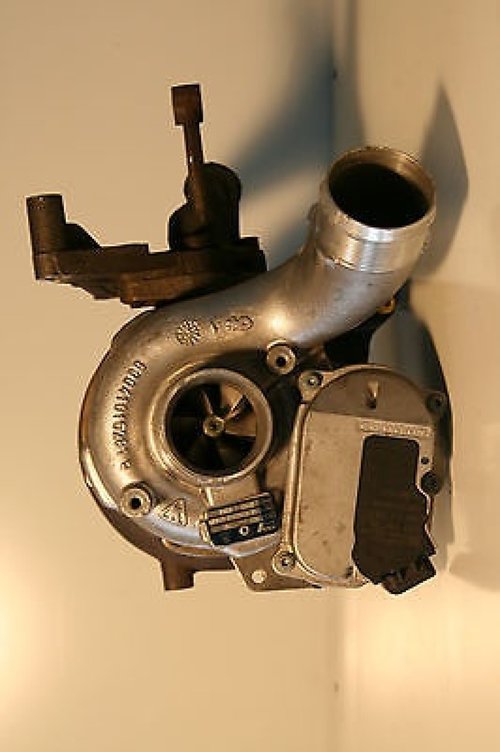 Turbina Vw Touareg 3 0 Tdi tip motor bks 225 de cai
