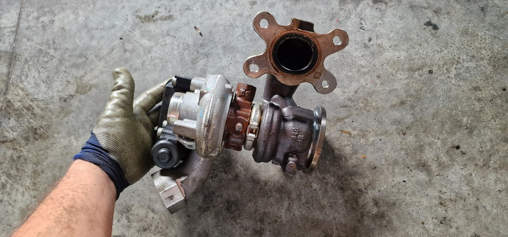 Turbo Turbina 04E145715M VW Passat B8 Sedan 1.4 GTE Hybrid DGEB 156CP