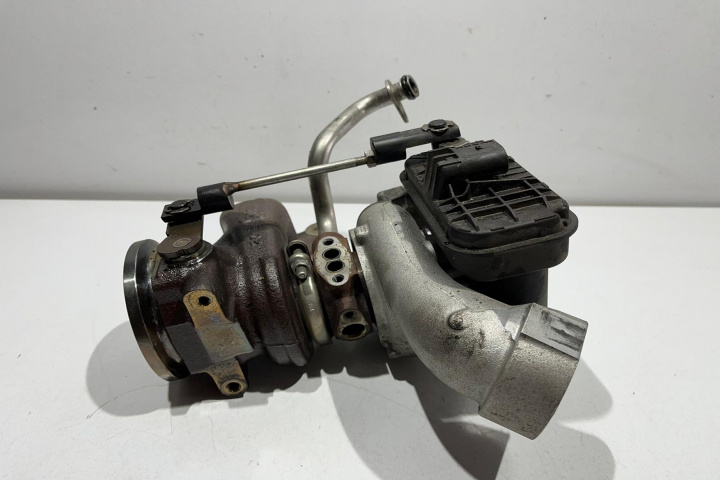 Turbo / turbina / turbosuflanta 1.4 TSI Hybrid 04E145715M Volkswagen VW Passat B8 [facelift] [2019 - 2020]