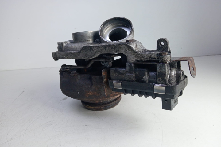 Turbo turbina / turbosuflanta 2.7 cdi A6470960099 Mercedes-Benz E-Class W211 [facelift] [2006 - 2009]