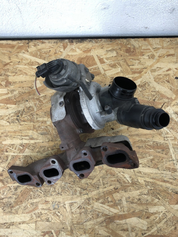 Turbo turbosuflanta Sharan 7N 2.0 TDI 7 locuri monovolum 2013 (03L253010F)