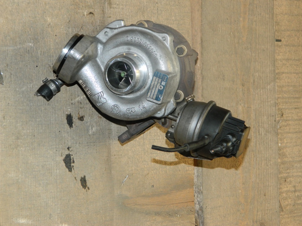 Turbosuflanta Audi A4 B8 8K 2.0 TDI