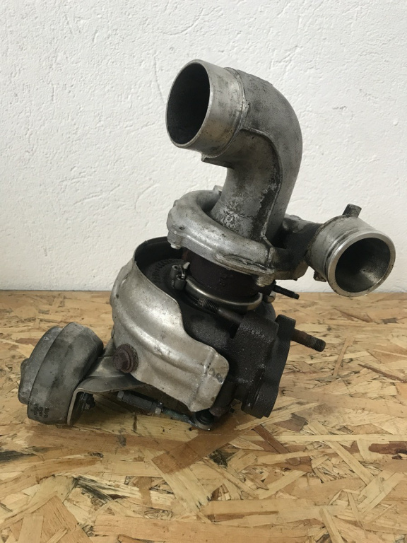Turbosuflanta turbina Toyota Avensis T25 facelift combi 2008 (172010R041)