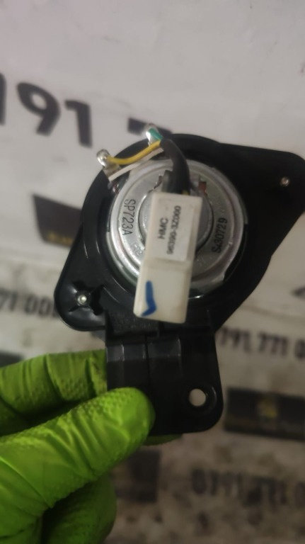 Tweeter bord Hyundai I40 1.7 CRDI , 136 cp / 100 kw , cod motor D4FD , an 2013 cod 96390-3Z000