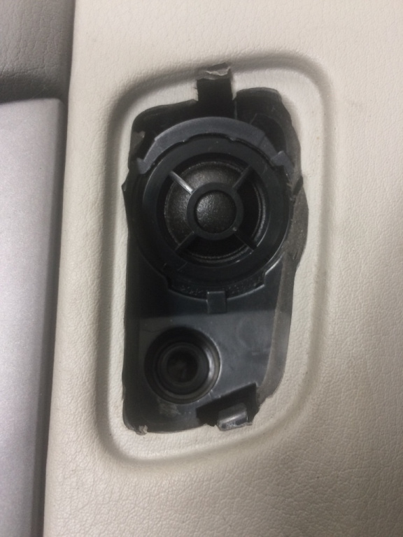 Tweeter Bosse stanga spate Audi A8 D3/4E [2002 - 2005] Sedan 4.2 tiptronic quattro (335 hp) AUDI A8 (4E_) 10.2002 - 07.2010 A8 4.2 QUATTRO 4.2 - BFM