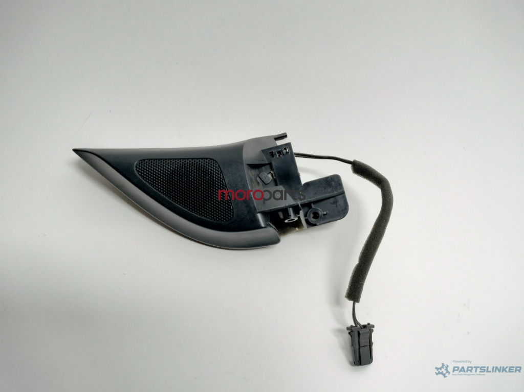 Tweeter dreapta VOLKSWAGEN GOLF V (1K1) [ 2003 - 2009 ] TDI (BKC, BLS, BXE) 77KW|105HP VAG OEM 1K5837974