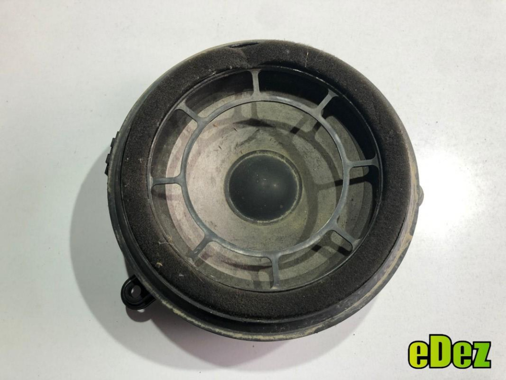 Tweeter Mercedes C-Class (2001-2007) [W203] a2038201102
