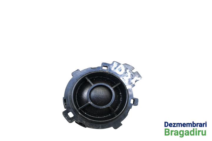 Tweeter spate dreapta Cod: 1K035412C 1K035412C Volkswagen VW Golf 5 [2003 - 2009] Hatchback 3-usi 1.9 TDI 6DSG (105 hp) Cod motor: BKC, Cod cutie: HLH, Cod culoare: LA6Q
