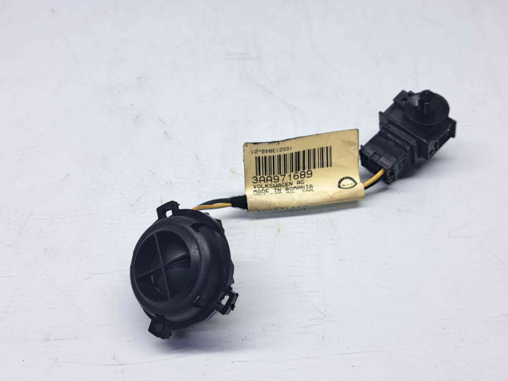 Tweeter spate dreapta Volkswagen Passat B7 (362) [Fabr 2010-2014] 3C8035411A 2.0 TDI CFFB 103KW / 140CP