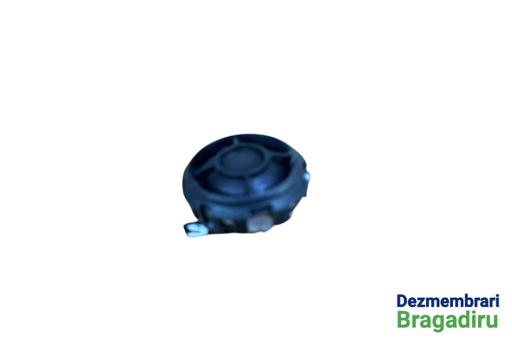 Tweeter spate stanga Cod: 1K8035411A 1K8035411A Volkswagen VW Golf 6 [2008 - 2015] Hatchback 5-usi 2.0 TDI MT (110 hp) Cod motor CBDC Cod culoare LB9A