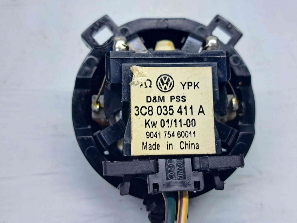Tweeter spate stanga Volkswagen Passat B7 (362) [Fabr 2010-2014] 3C8035411A 2.0 TDI CFFB 103KW / 140CP